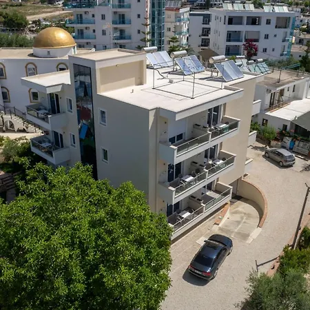 Golden 4* Εξαμίλιο
