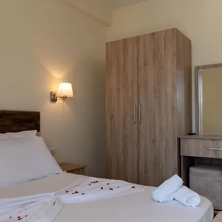 Golden Hotel