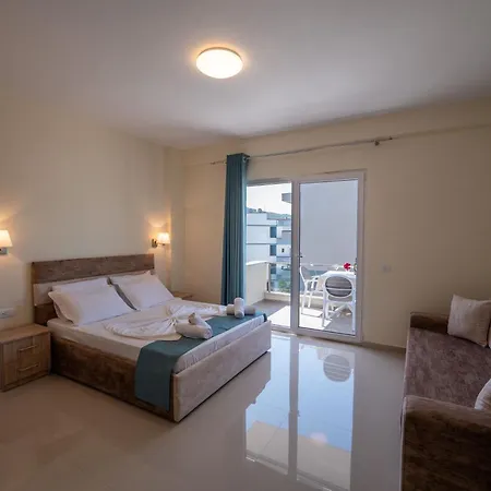 Hotel Golden 4*