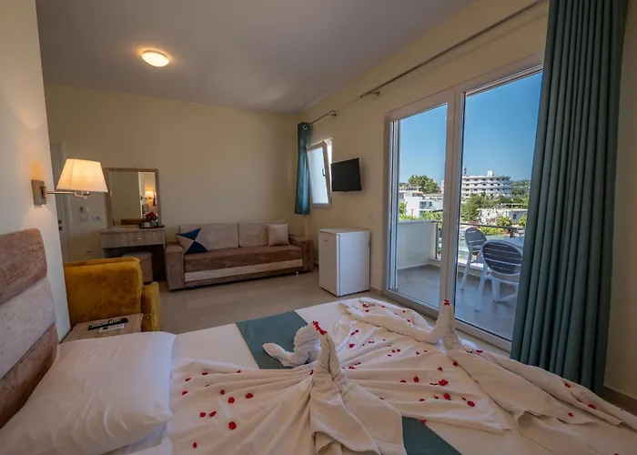 Otel Golden 4*