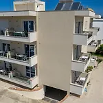 Golden Hotel