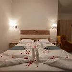 Golden 4* Ksamil